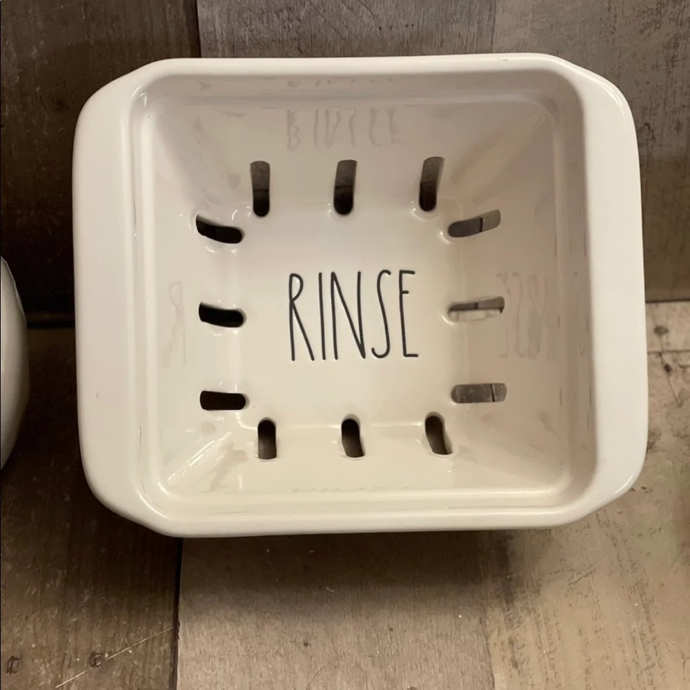 Rae Dunn RINSE BOWL 🌶